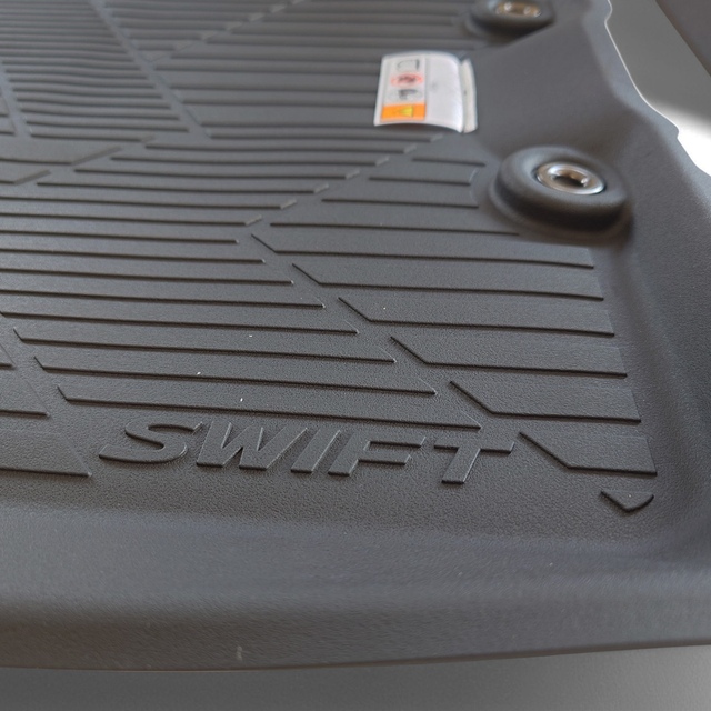 SET DE PISOS CALCE PERFECTO SUZUKI SWIFT Suzuki